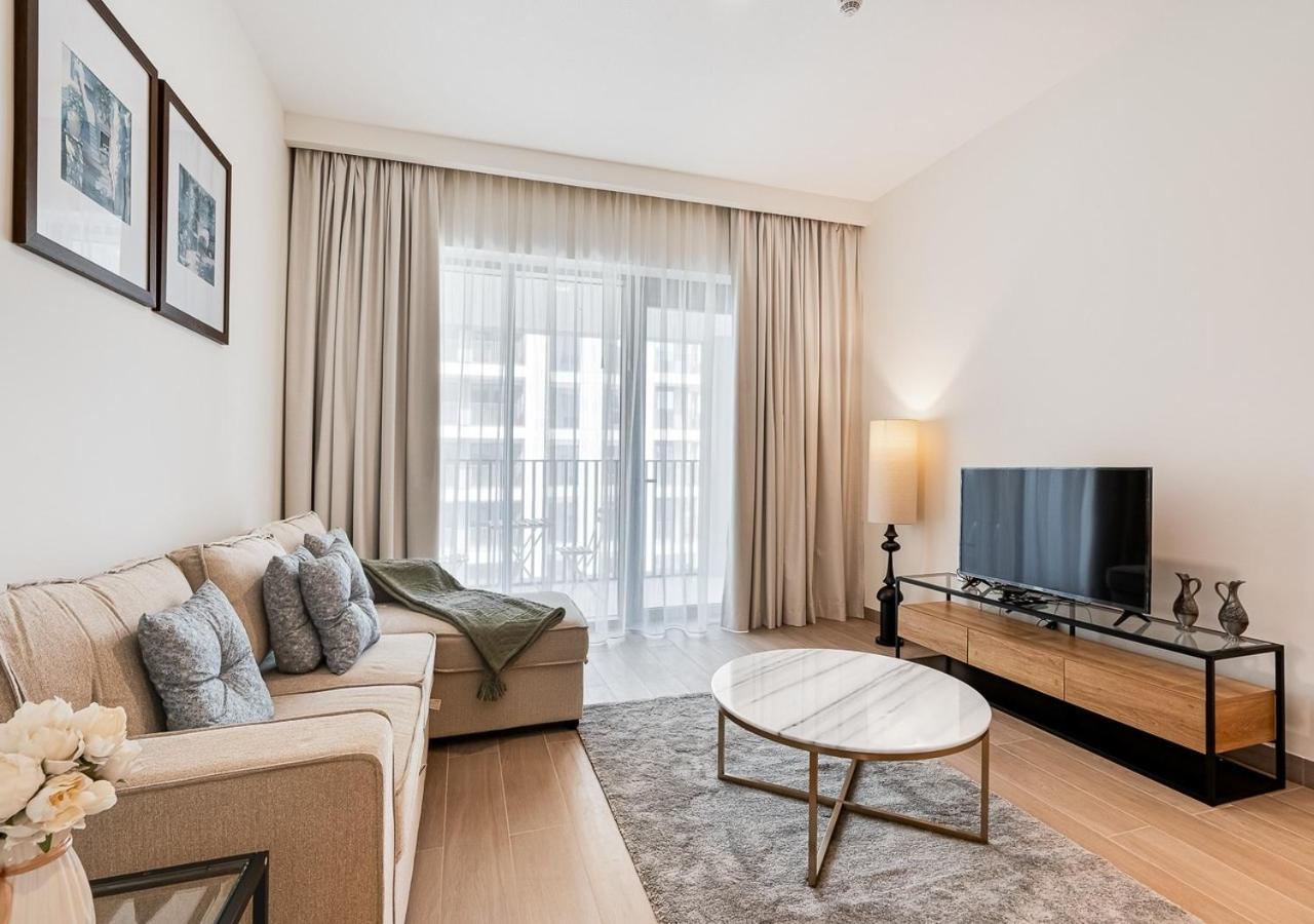 Enjoy The Friendly & Vibrant Neighborhood Apartment