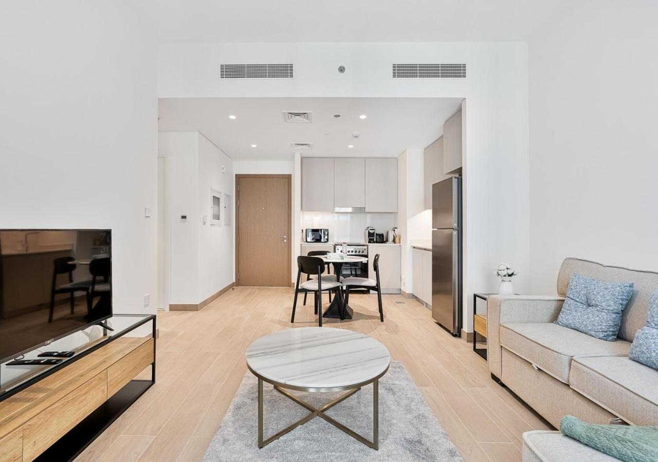 Enjoy The Friendly & Vibrant Neighborhood Apartment